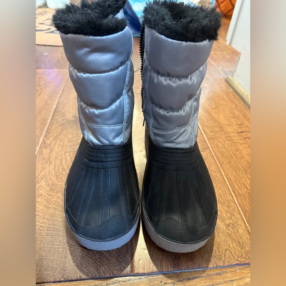 Pajar Canada Furry Snow Boots